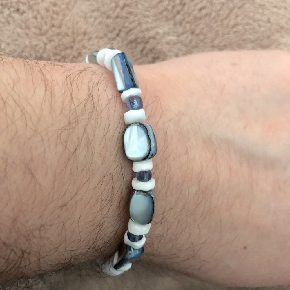 Kyanite Puka Shell Bracelet - Picture 1 of 3